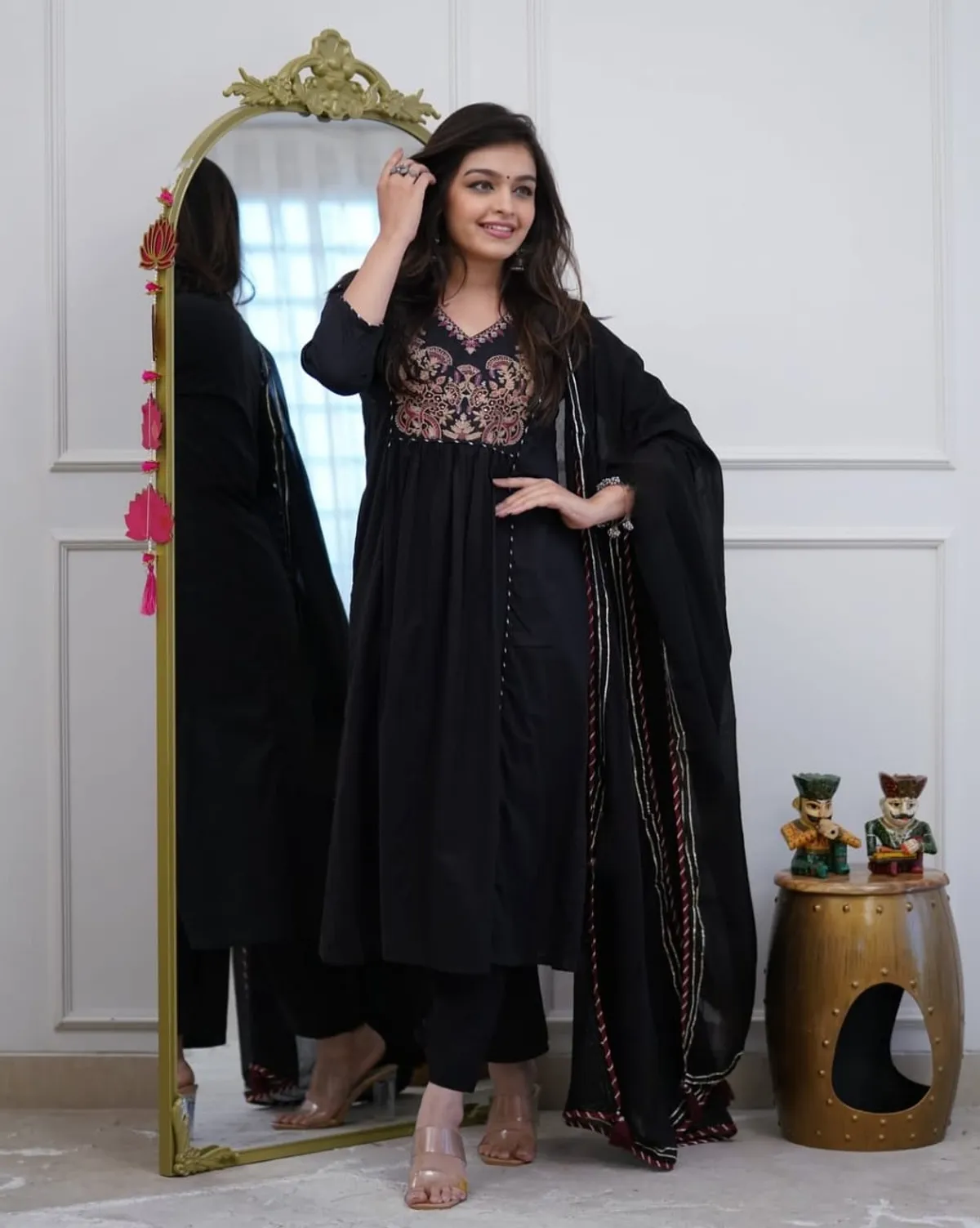 Black Embroidered Kurta Set with Dupatta - Image 2
