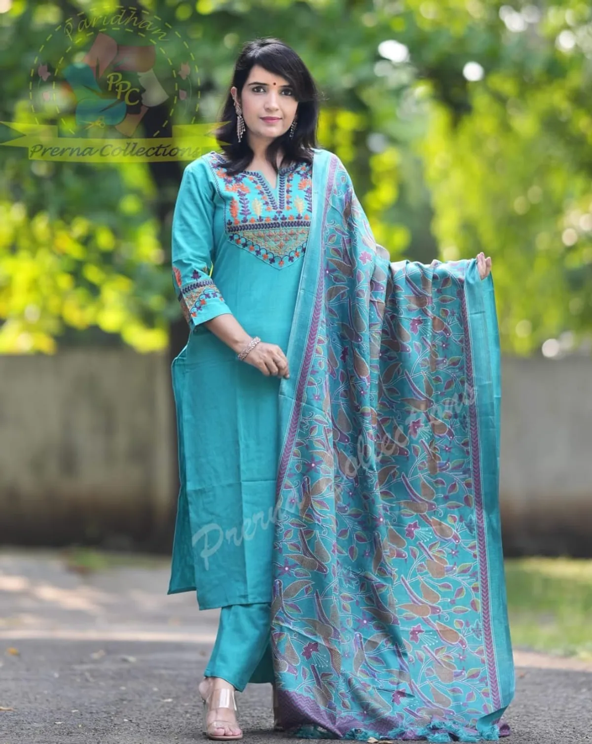 Elegant Blue Cotton Embroidered Kurta Set with Khaddar Silk Dupatta - Image 3