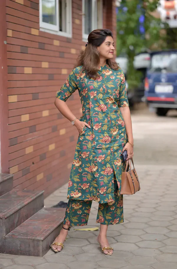 Elegant Green Floral Kurta Set for Women - Image 3