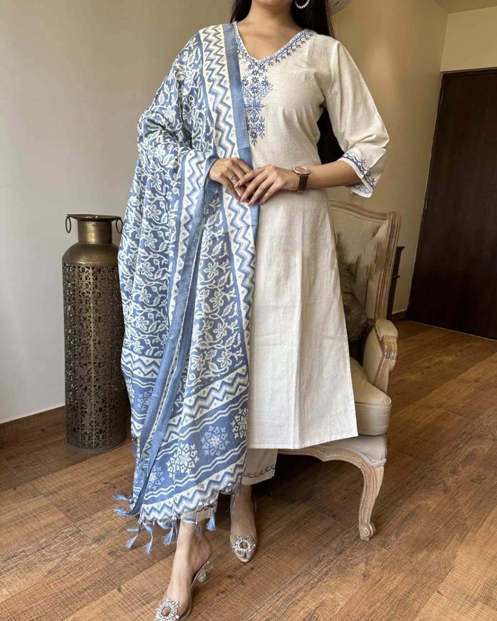 Elegant Handloom Cotton Embroidered Kurta Set with Dupatta - Image 3