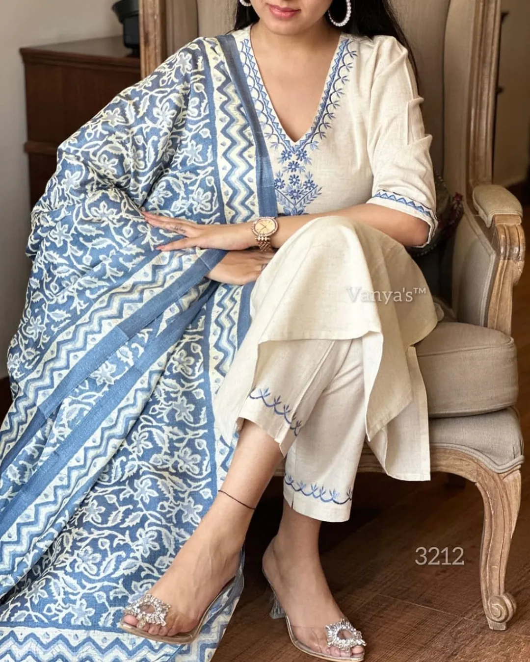 Elegant Handloom Cotton Embroidered Kurta Set with Dupatta - Image 6