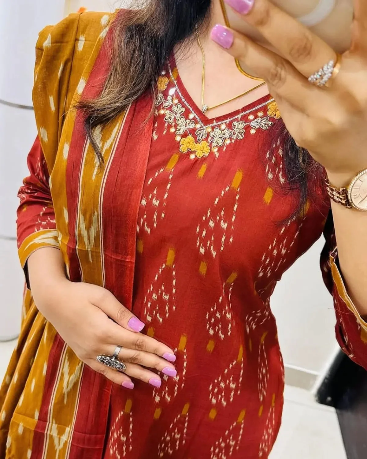 Elegant Ikat Print Kurti Set With Dupatta - Image 2