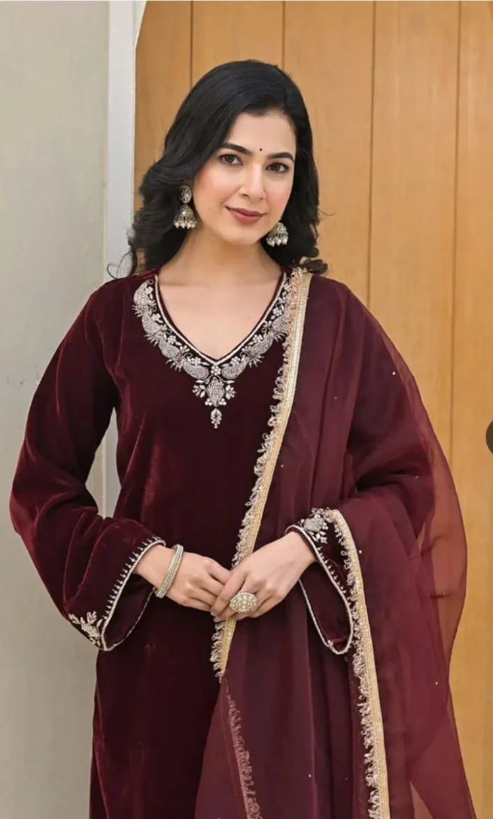 Elegant Maroon Velvet Suit with Embellished Dupatta - Image 2