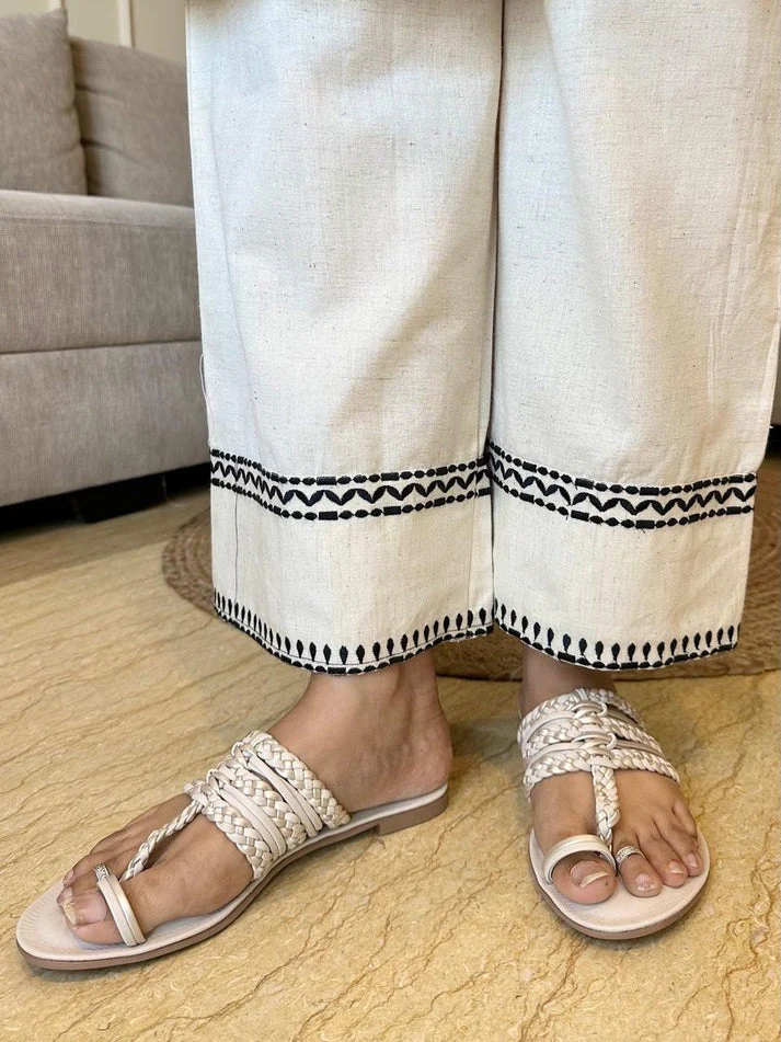 Elegant Off-White Kurti With Black Thread Embroidery - Image 5