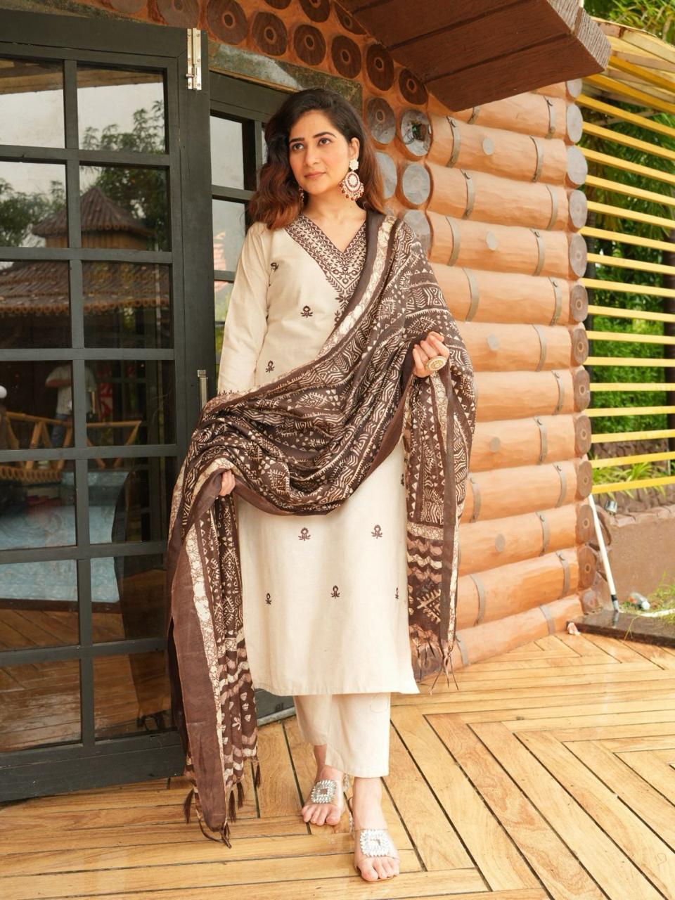JAIPUR Beige Printed Khadi Cotton Kurta Set - Image 2