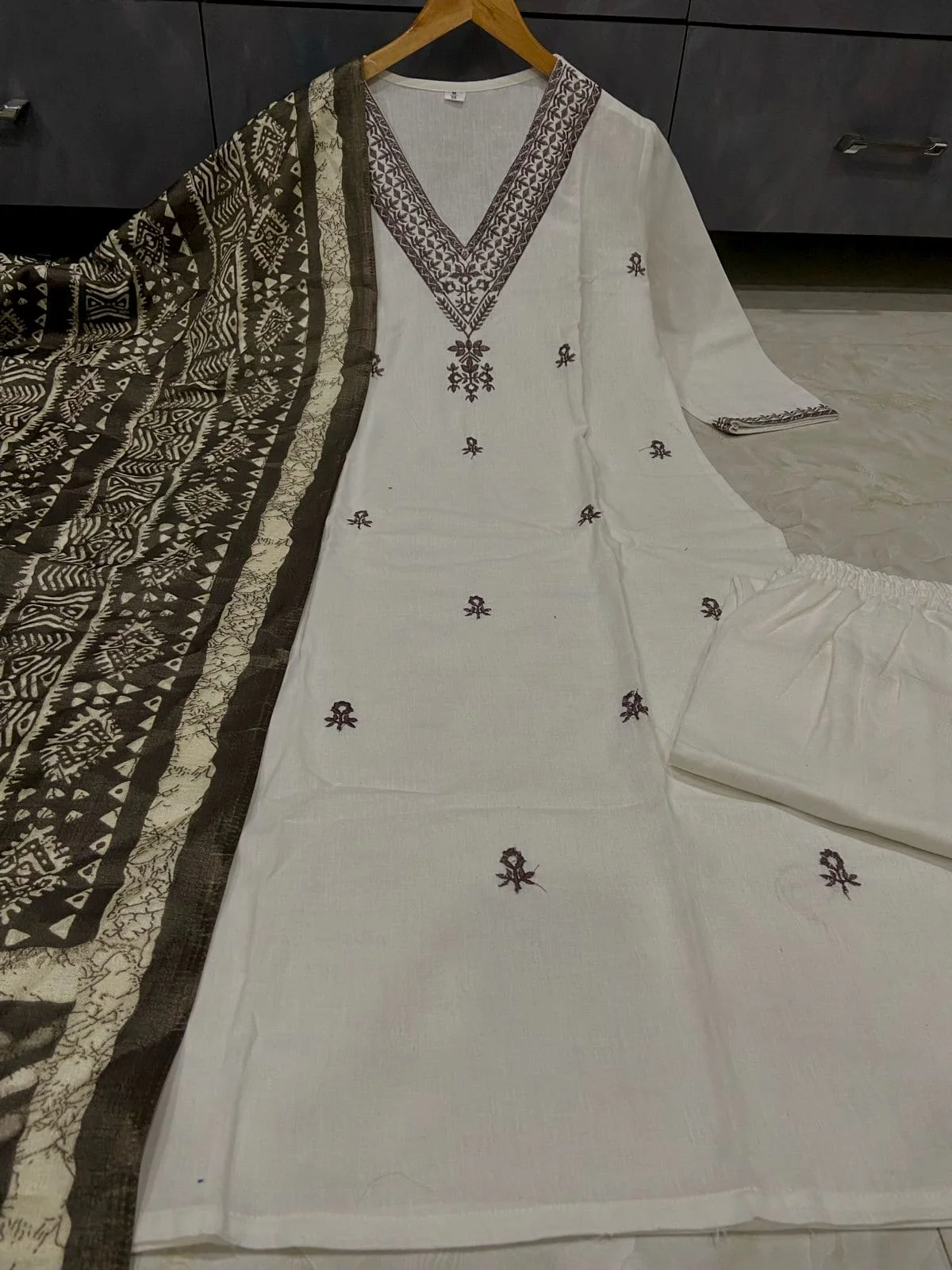 JAIPUR Beige Printed Khadi Cotton Kurta Set - Image 5
