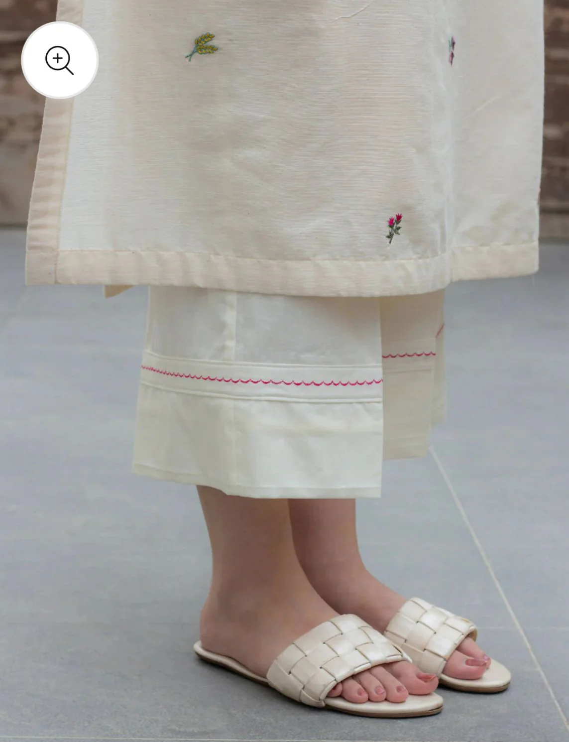 JAIPUR Elegant Off-White Embroidered Kurta Set - Image 2