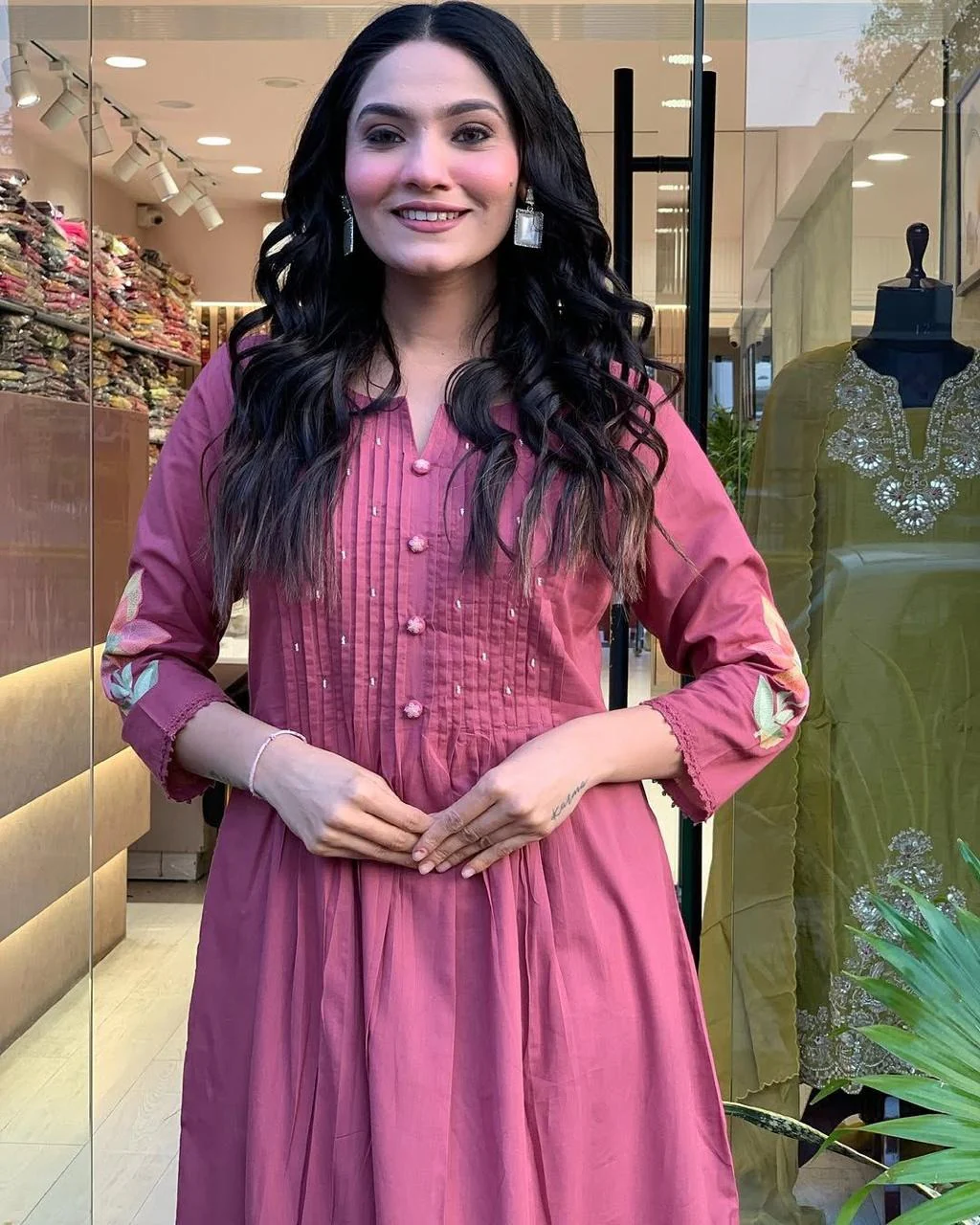 Jaipur Elegant Rosewood Pleated Kurti - Image 3