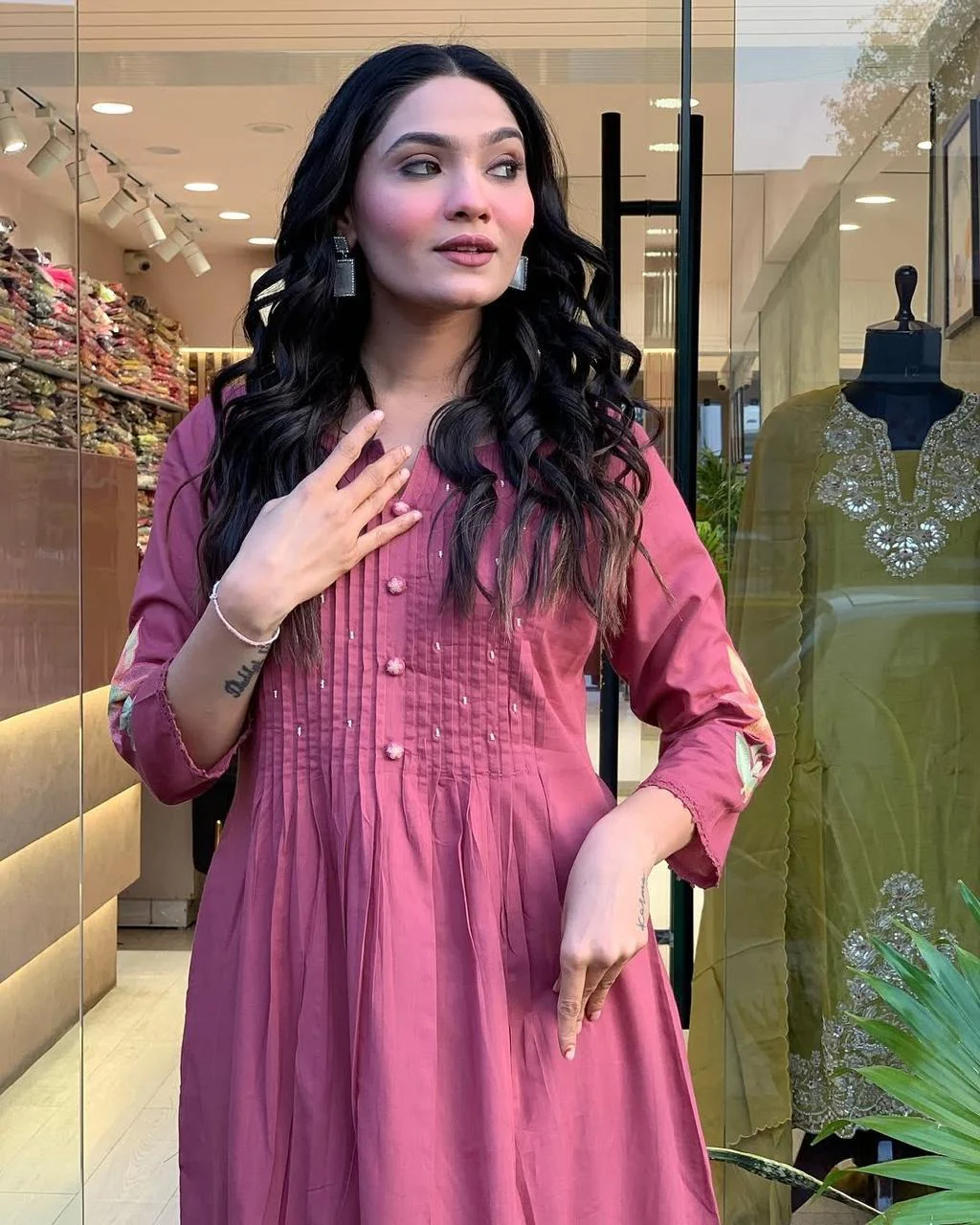 Jaipur Elegant Rosewood Pleated Kurti - Image 4