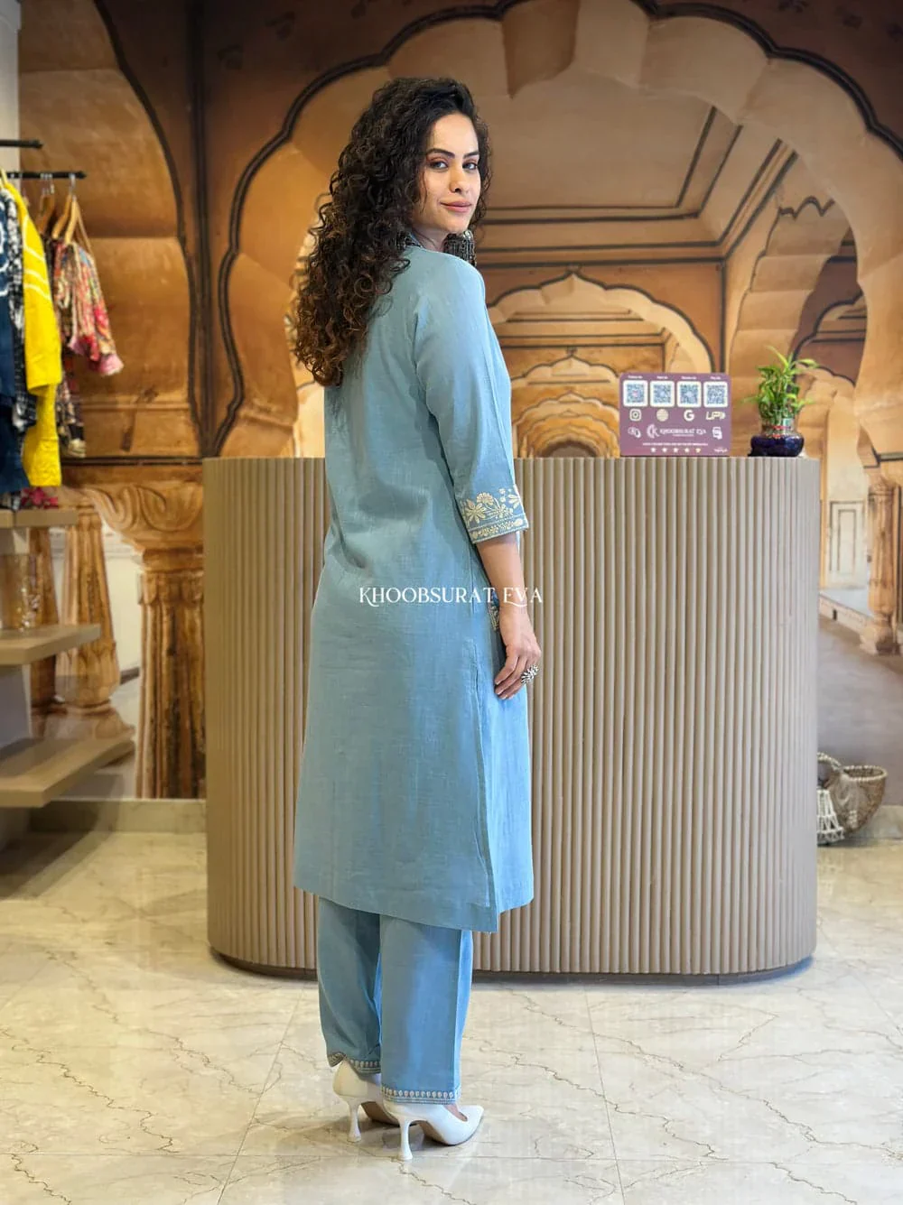 Jaipur Kurta Elegant Sky Blue Embroidered Cotton Kurta Set - Image 3