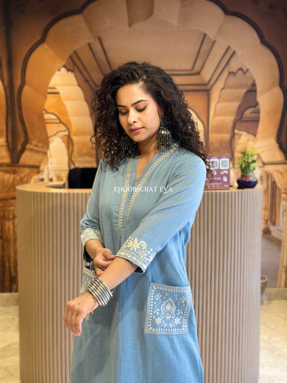 Jaipur Kurta Elegant Sky Blue Embroidered Cotton Kurta Set - Image 4