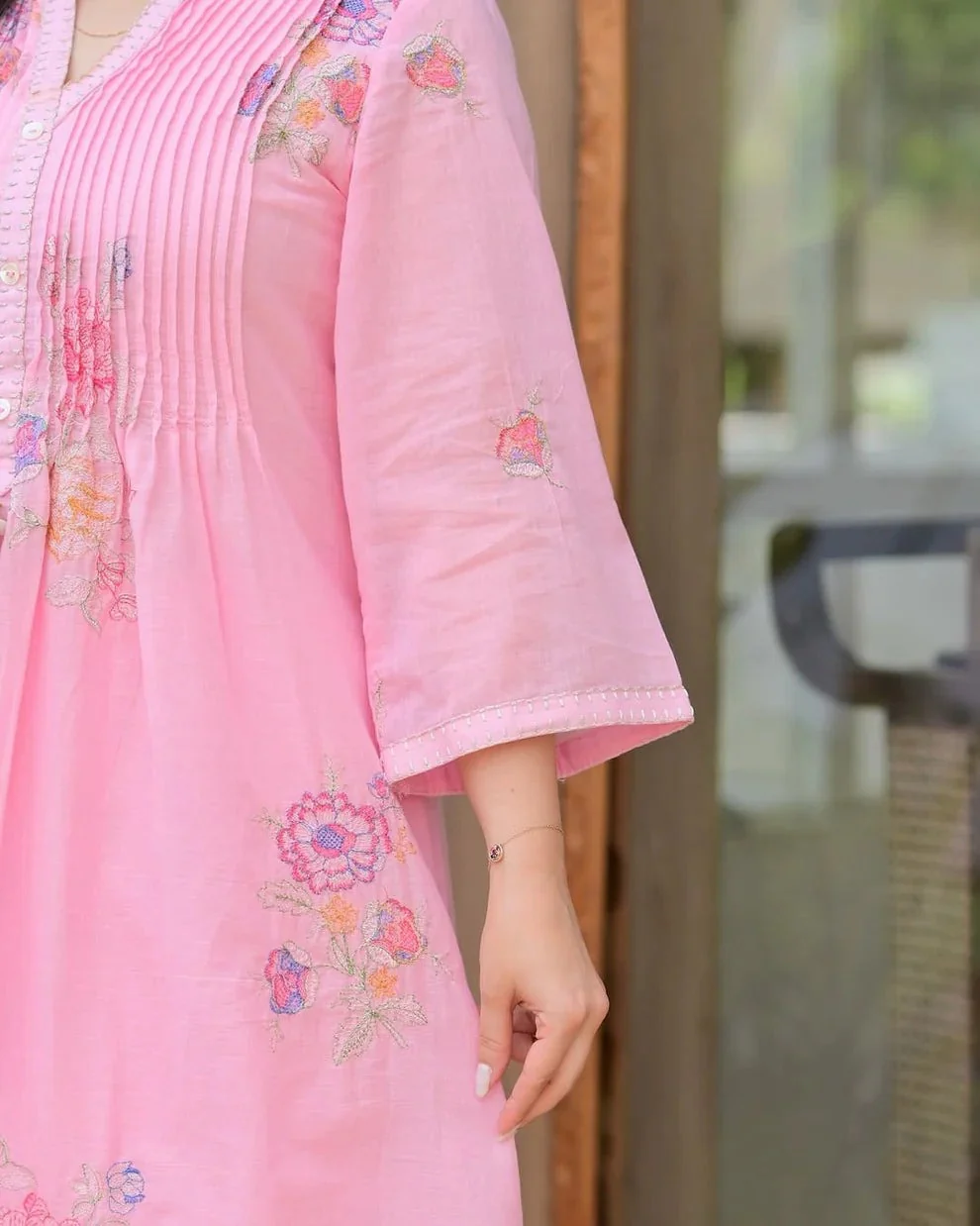 Jaipur Premium Blush Pink Floral Embroidered A-Line Kurta - Image 3