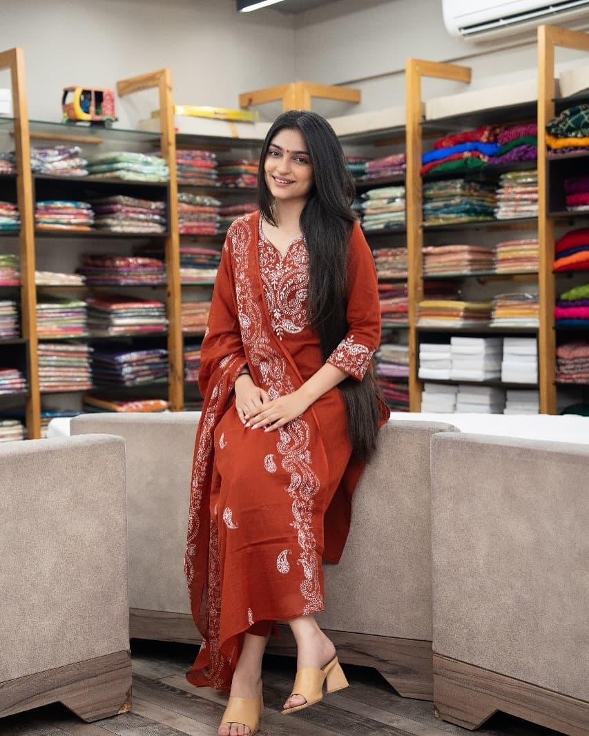 Premium Embroidered Cotton Kurti, Pants and Dupatta Set - Image 2