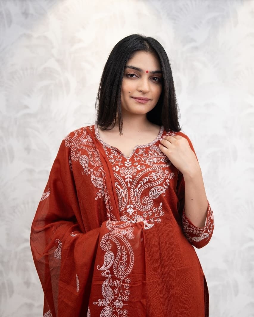 Premium Embroidered Cotton Kurti, Pants and Dupatta Set - Image 3