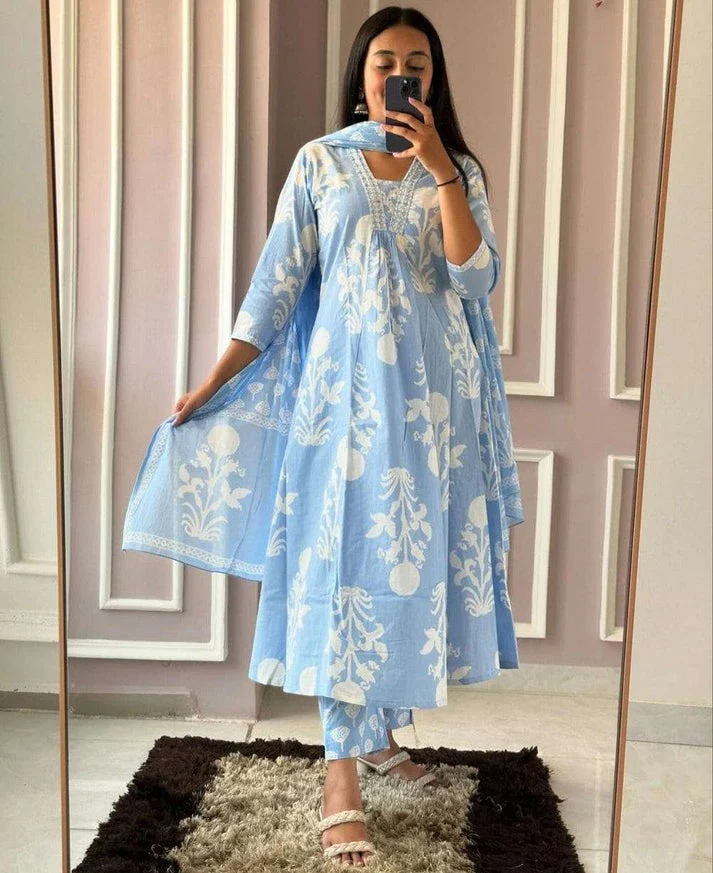 Jaipur Premium Pure Cotton Kurti With Pant & Dupatta Set - Image 2