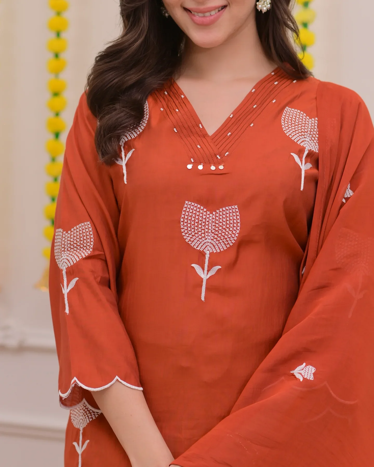 Rust Bloom Threaded Floral Printed Kurta Set with Dupatta - Image 3
