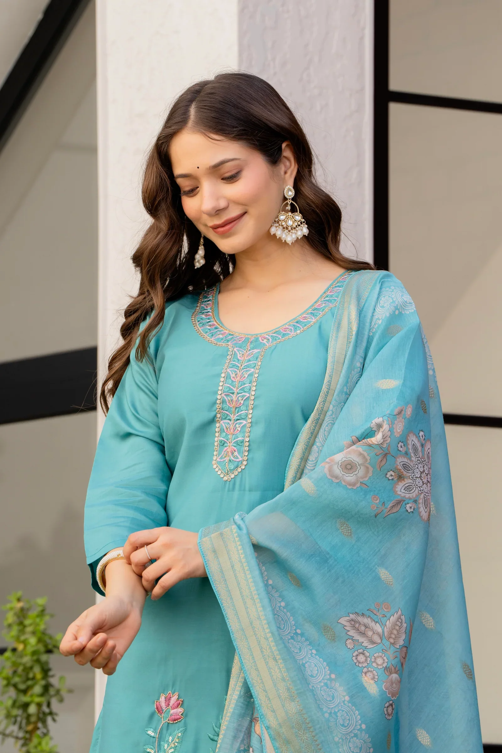 Teal Blue Embroidered Kurta Set with Floral Dupatta - Image 4